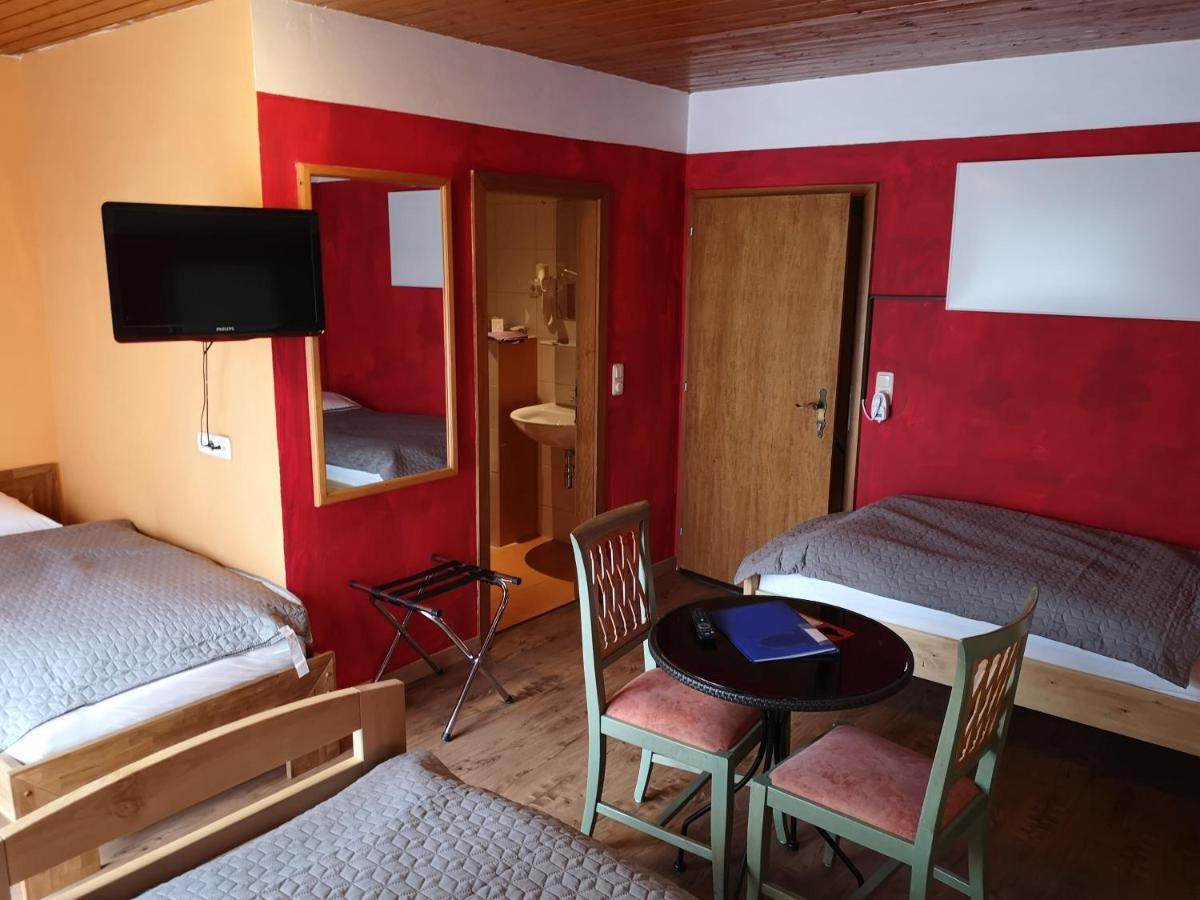 Hotel Wirt Z'Minsta Альтмюнстер Экстерьер фото